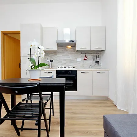 Holiday rental San Lorenzo district Roma Esterno foto